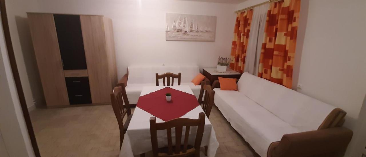 Apartment Krajacic 克尔克 外观 照片